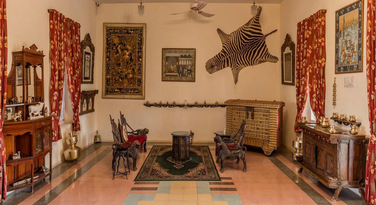 Orchard Palace Gondal Buitenkant foto